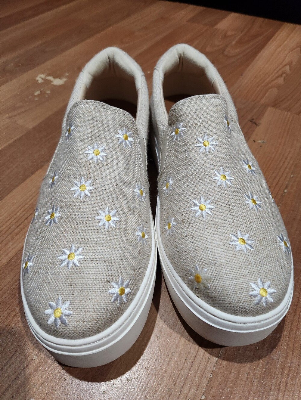 torrid Beige Slip-On Sneakers with Daisy Embroidery - Picture 2 of 2